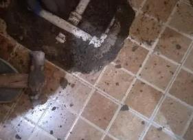 华阴卫生间测漏水公司分享下华阴自来水管道泄漏检测的具体位置分析。